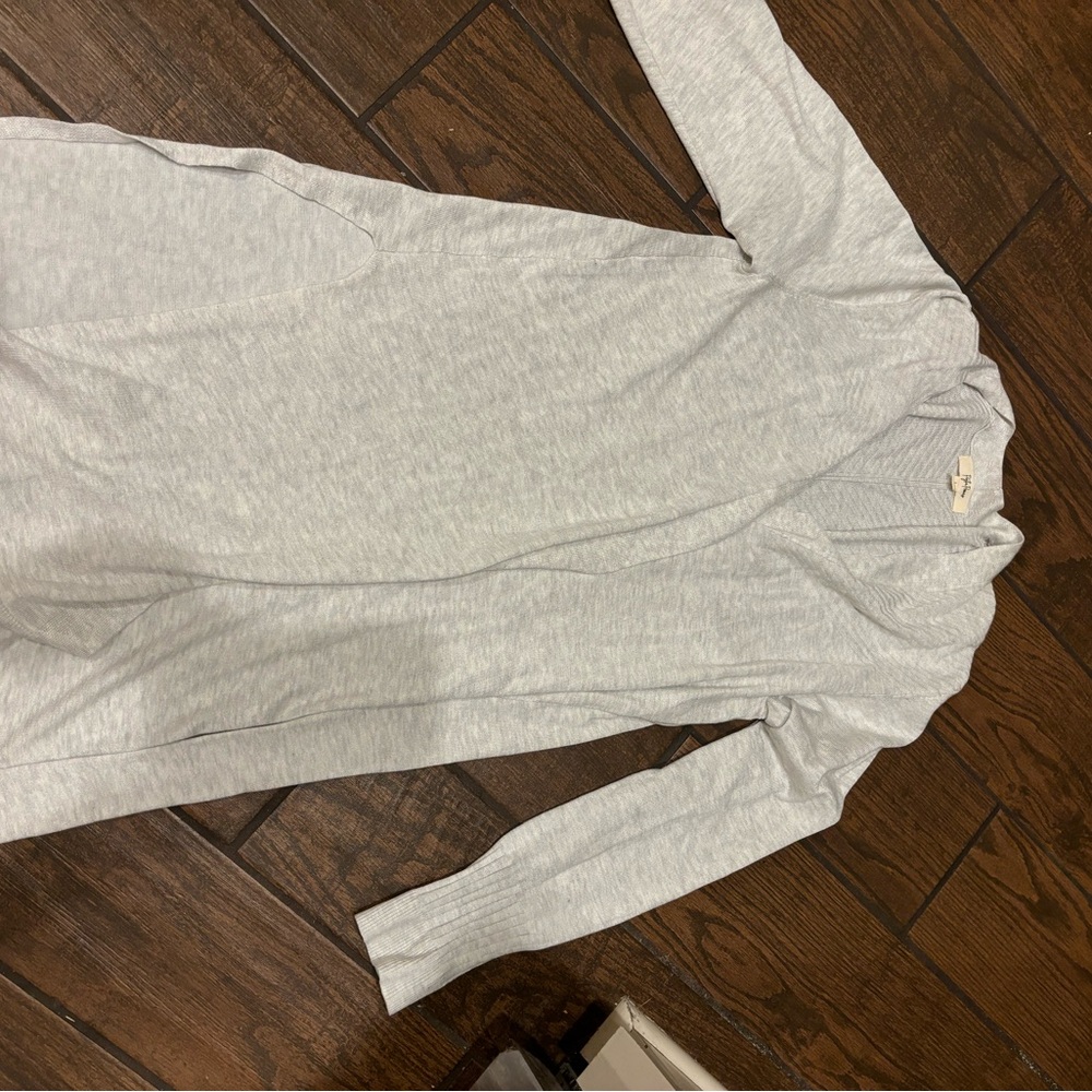 NWOT- gray long sweater size large